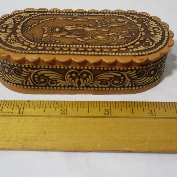 Vintage Carved Bear Siberian Birch Bark Trinket Jewelry  Box - Picture 4 of 8